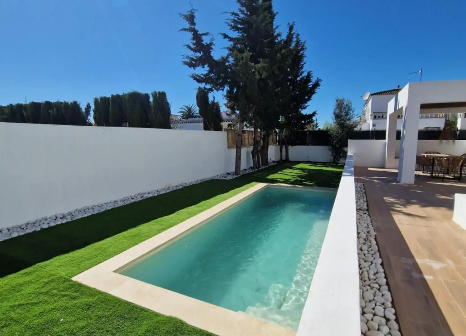 Gorgot P1 I Apartamento Con Terraza Y Piscina Comunitaria Cerca De La Playa Empuriabrava Spain